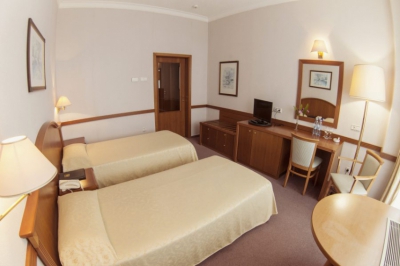 4-местный 2-комнатный номер «Семейный Дубль»