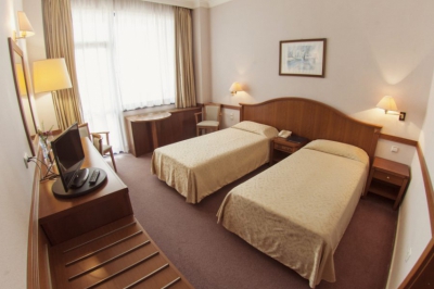 4-местный 2-комнатный номер «Семейный Дубль»