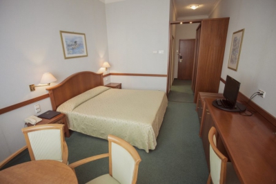 4-местный 2-комнатный номер «Семейный Дубль»